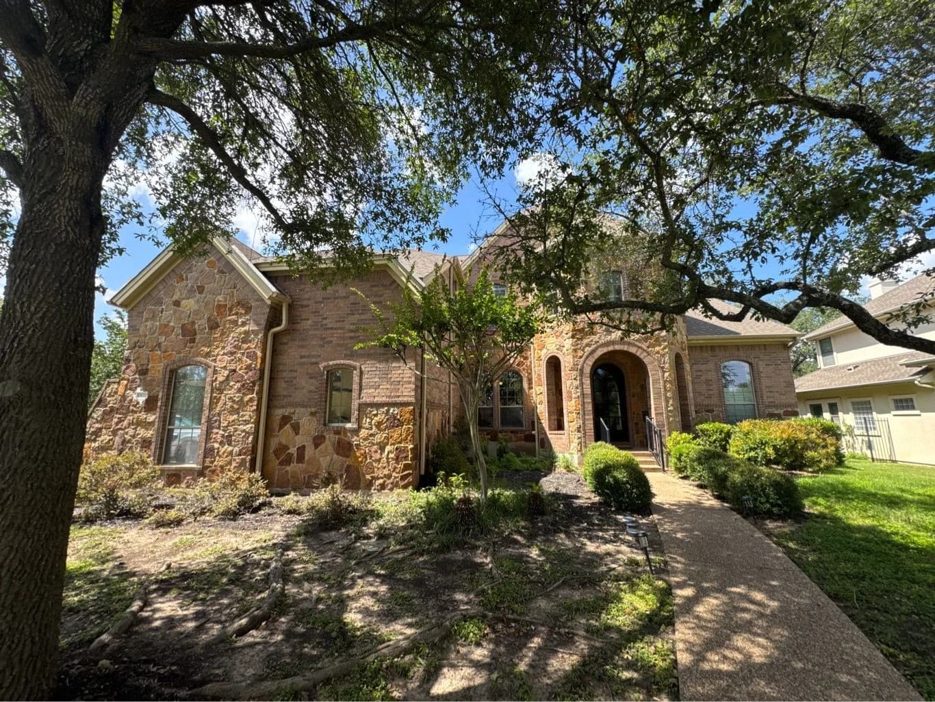 Before: Anlin Panoramic Window Replacement in Georgetown, TX