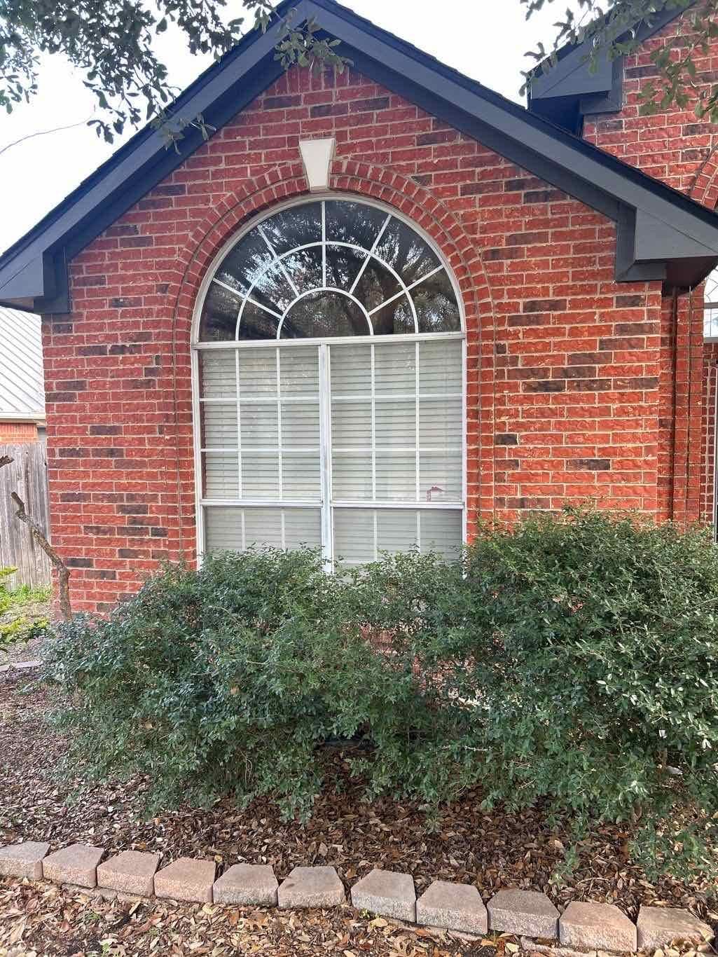Before: Anlin Panoramic & James Hardie Siding Whole-Home Exterior Refresh